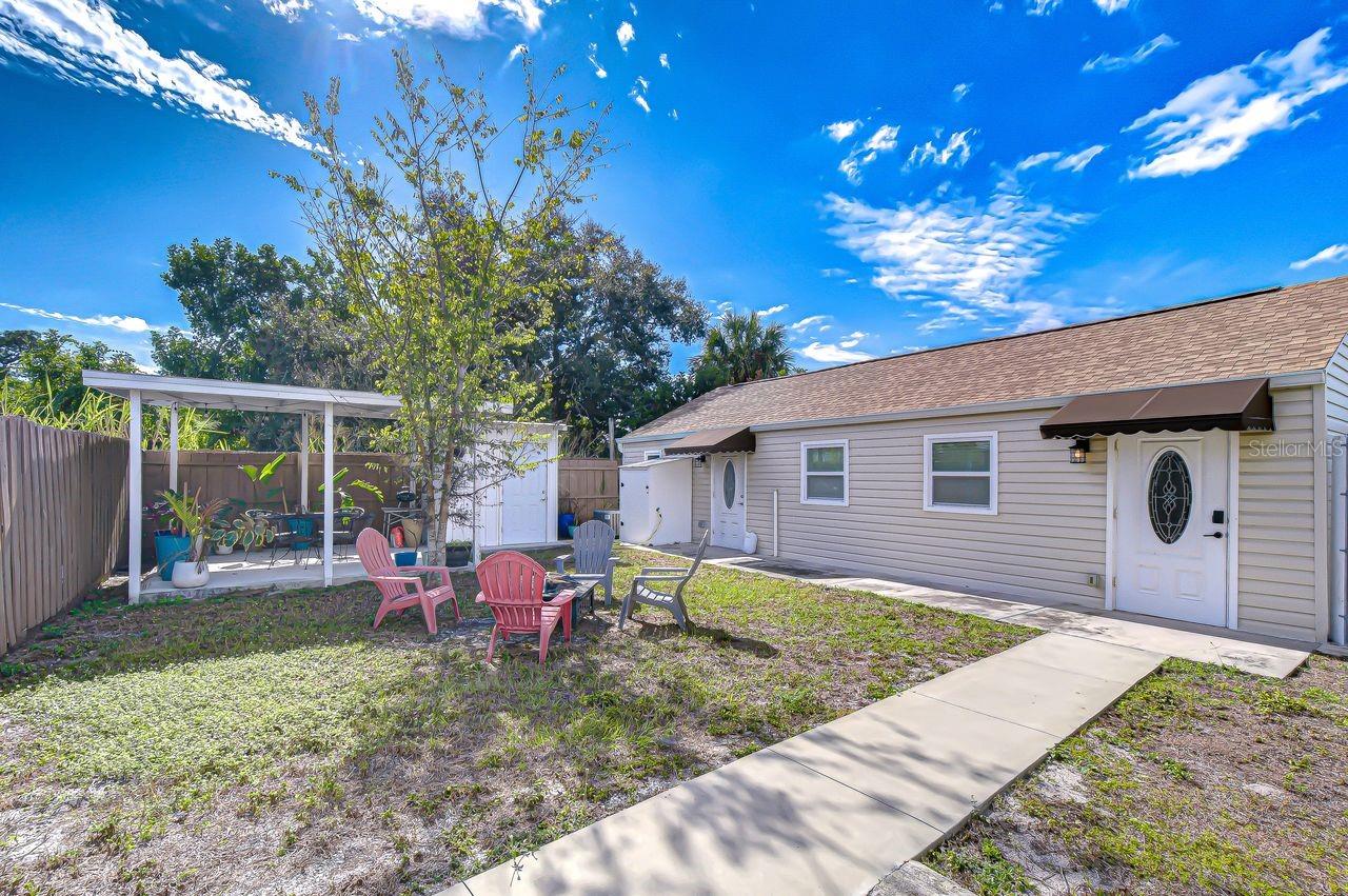 4444 17th St W #b Property Photo 3