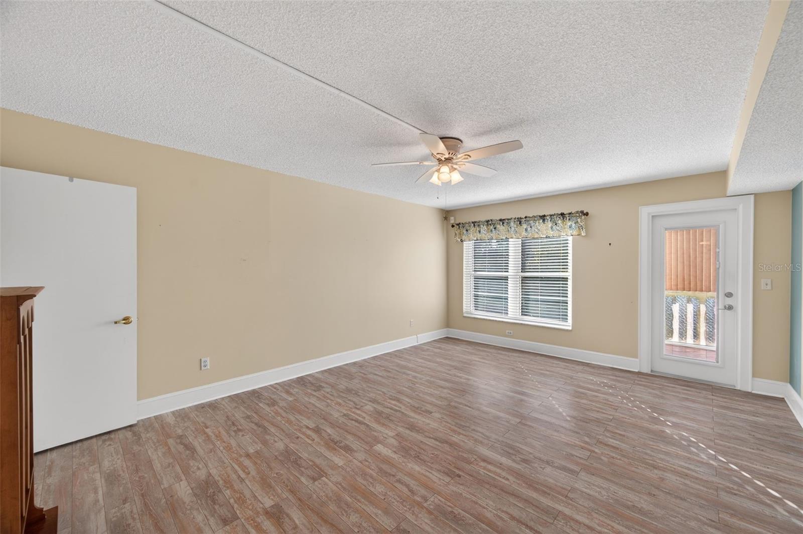 131 Bluff View Dr #403 Property Photo 24