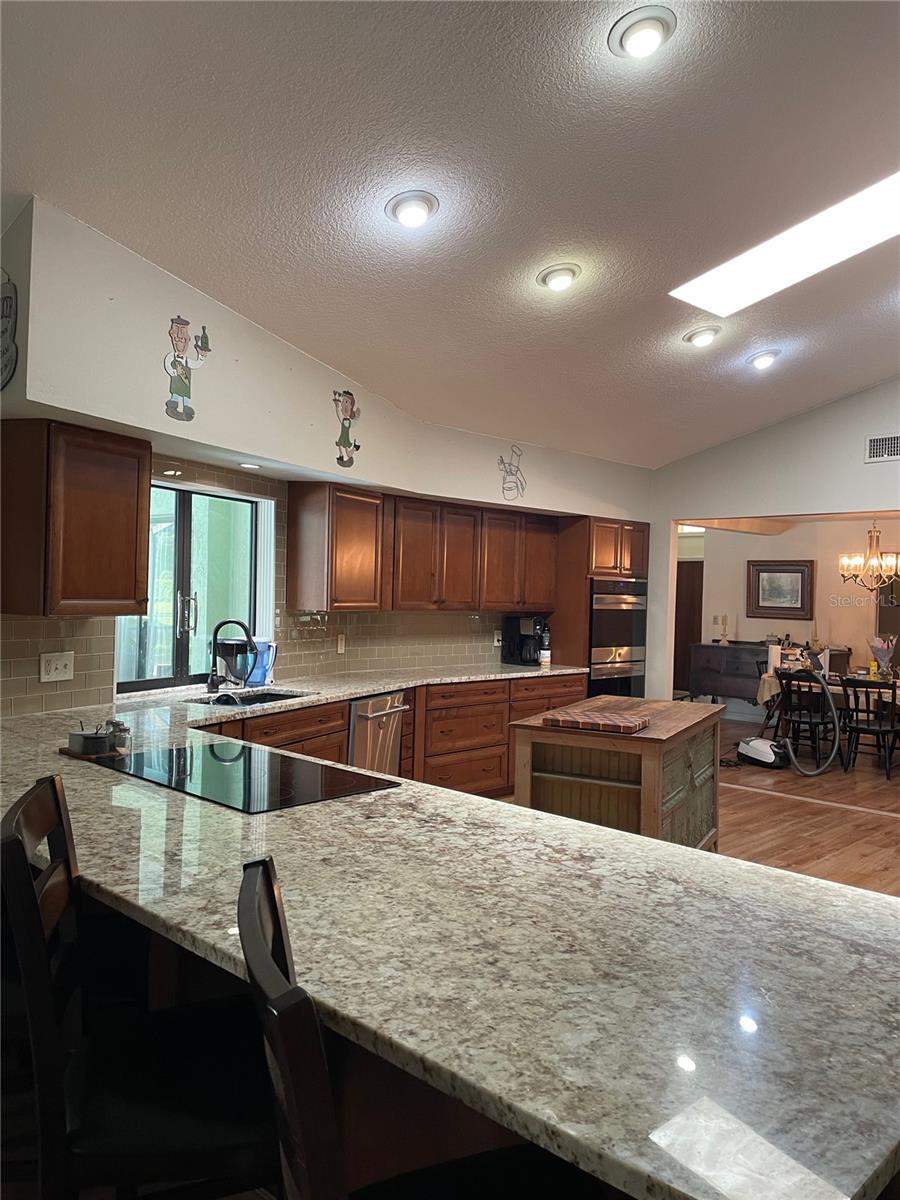 2215 Toniwood Ln Property Photo 17