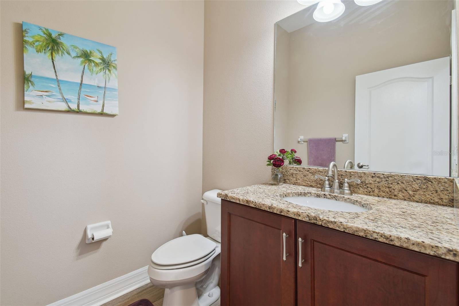 2566 Lake Manor Dr Property Photo 16