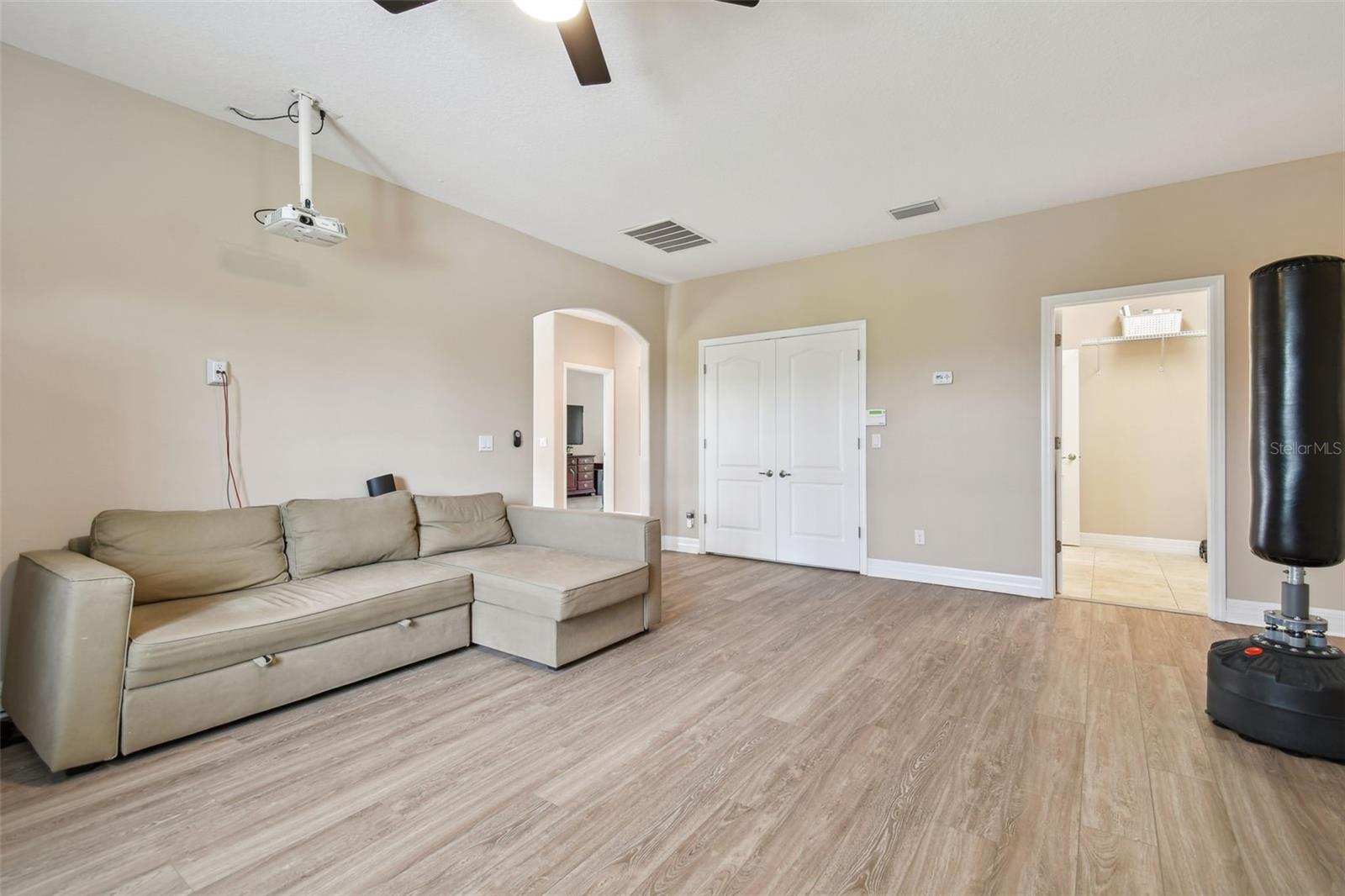 2566 Lake Manor Dr Property Photo 39