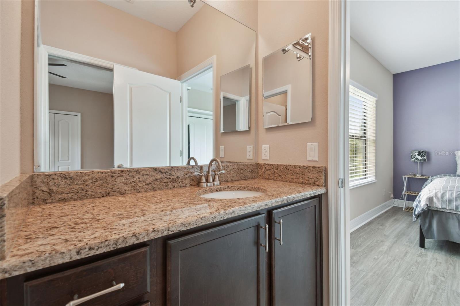 2566 Lake Manor Dr Property Photo 67