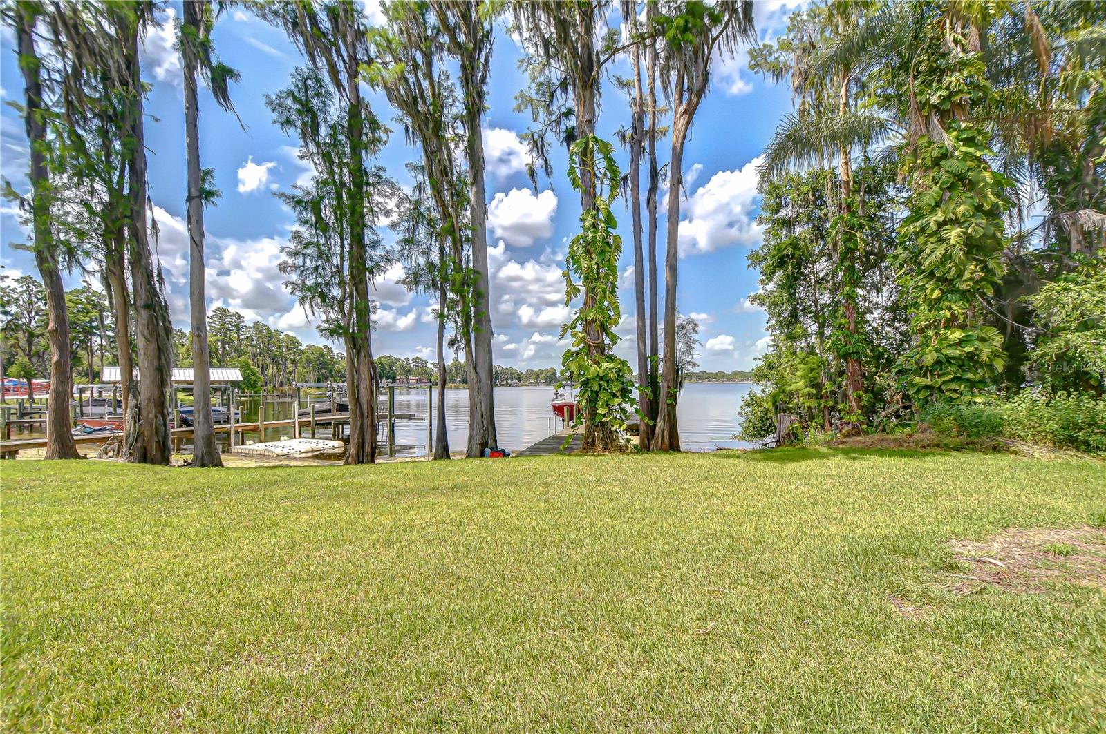 2566 Lake Manor Dr Property Photo 75