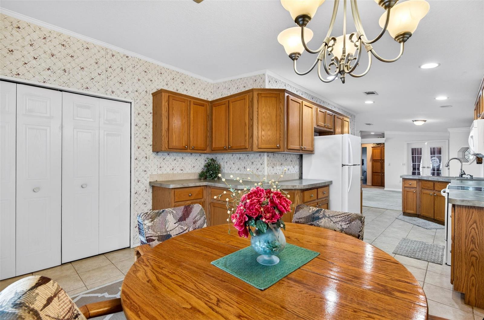 10047 Equity Ave Property Photo 15