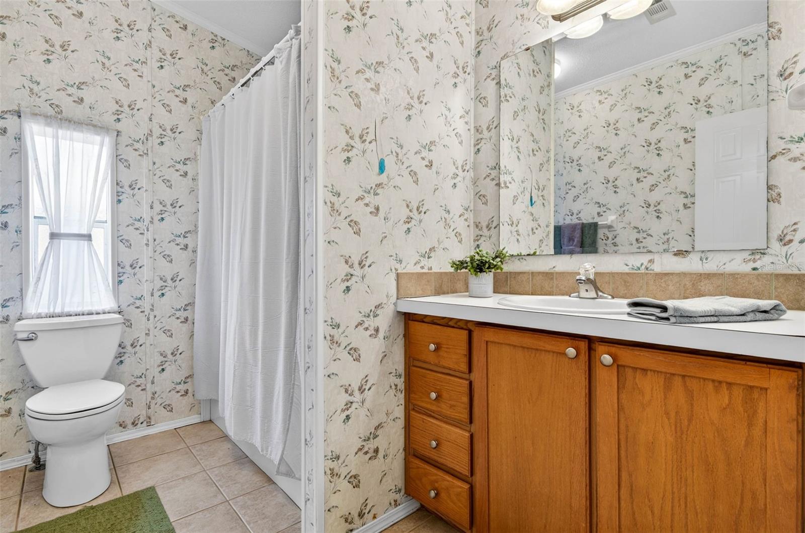 10047 Equity Ave Property Photo 19