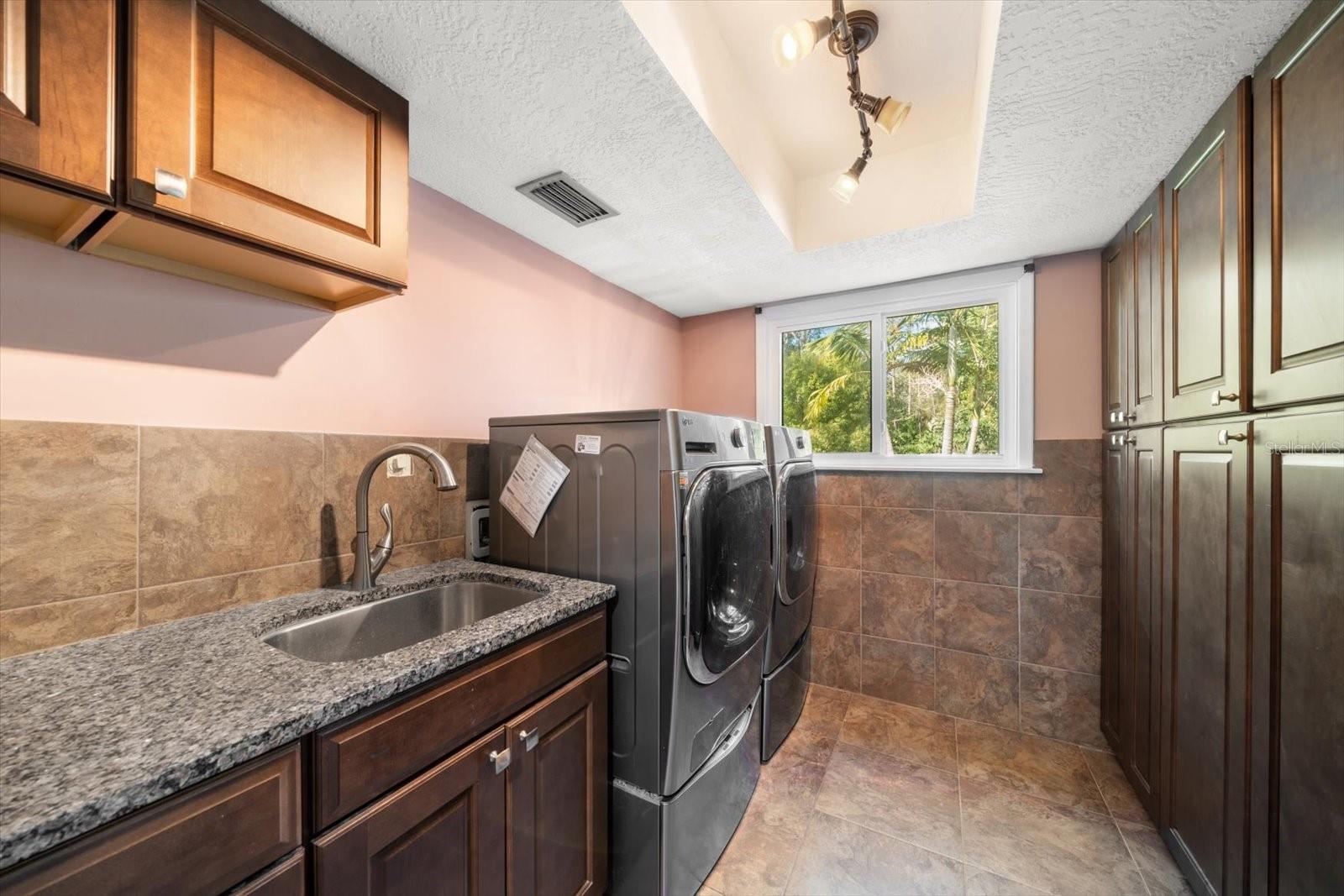 2402 Pine Hammock Property Photo 35