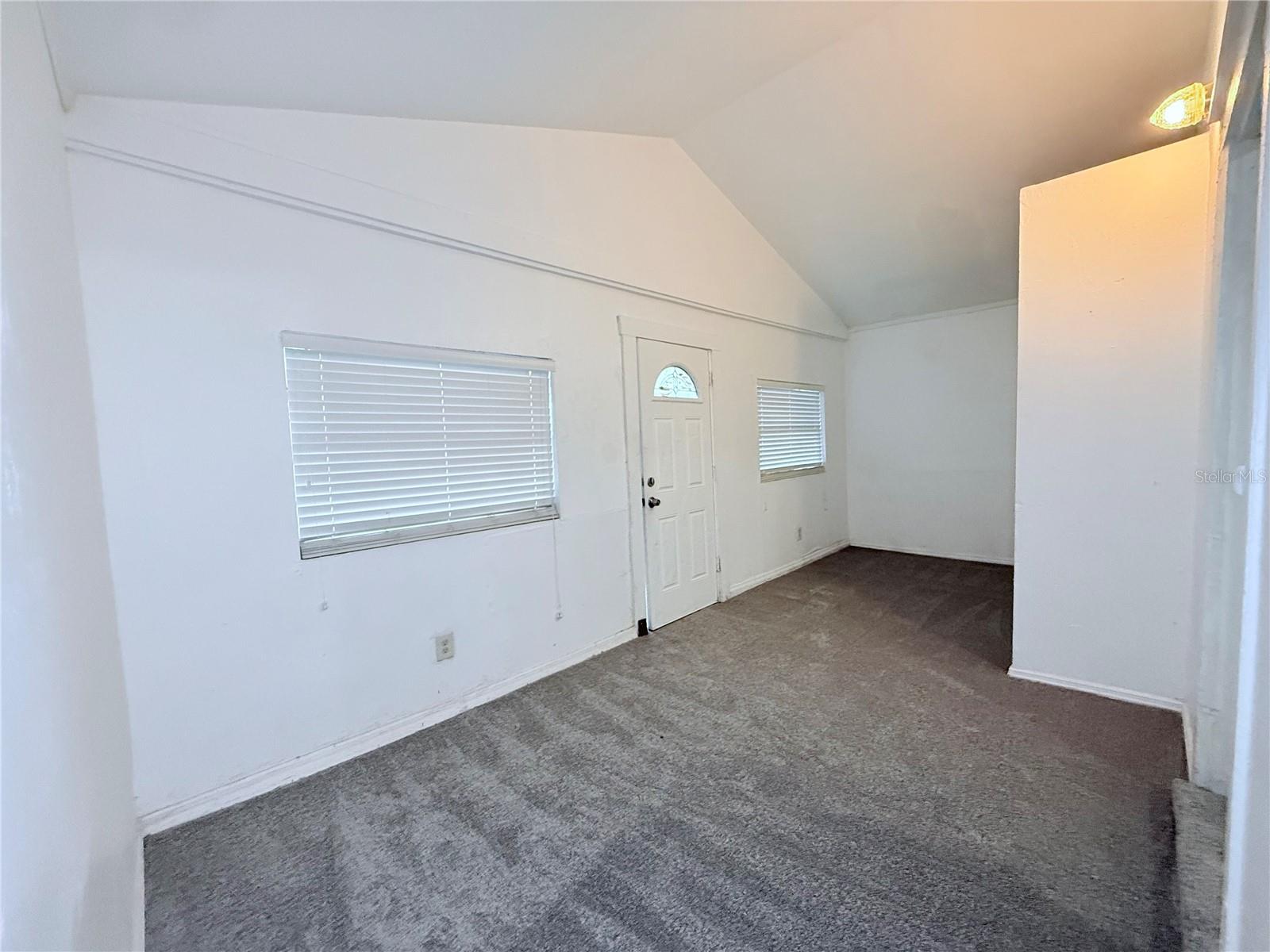 405 E Dr. Martin Luther King Jr. Blvd Property Photo 2