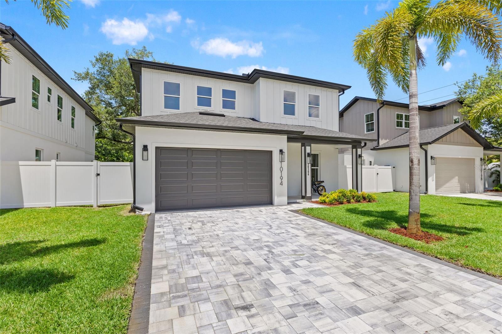 10194 HODSON PL