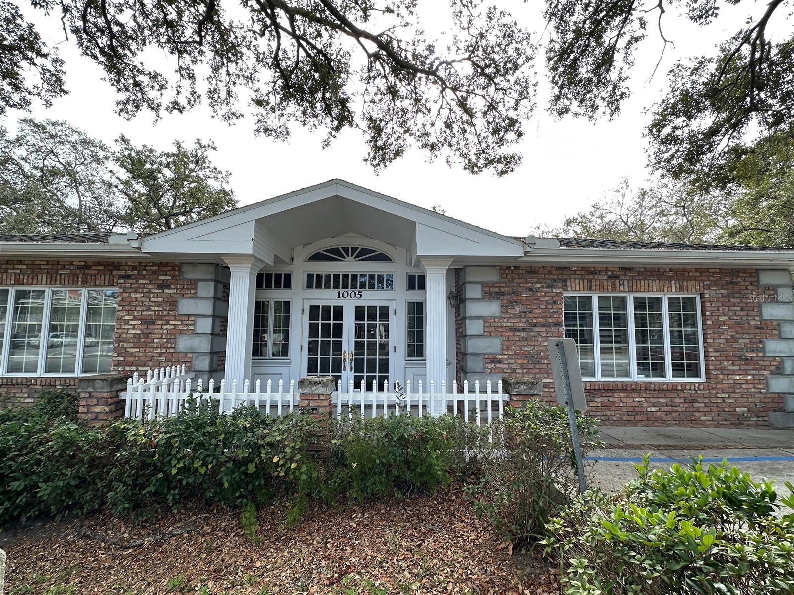 1005 Pinellas St Property Photo 2