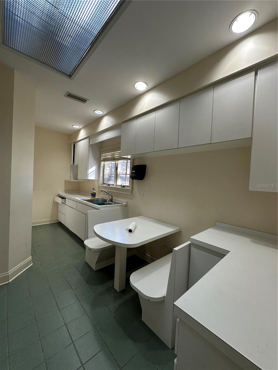 1005 Pinellas St Property Photo 11