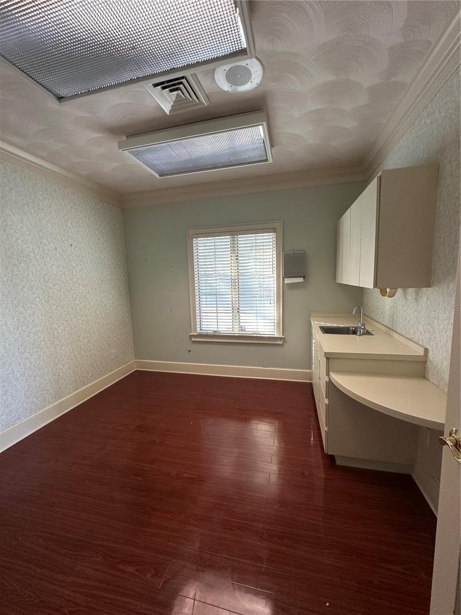 1005 Pinellas St Property Photo 17