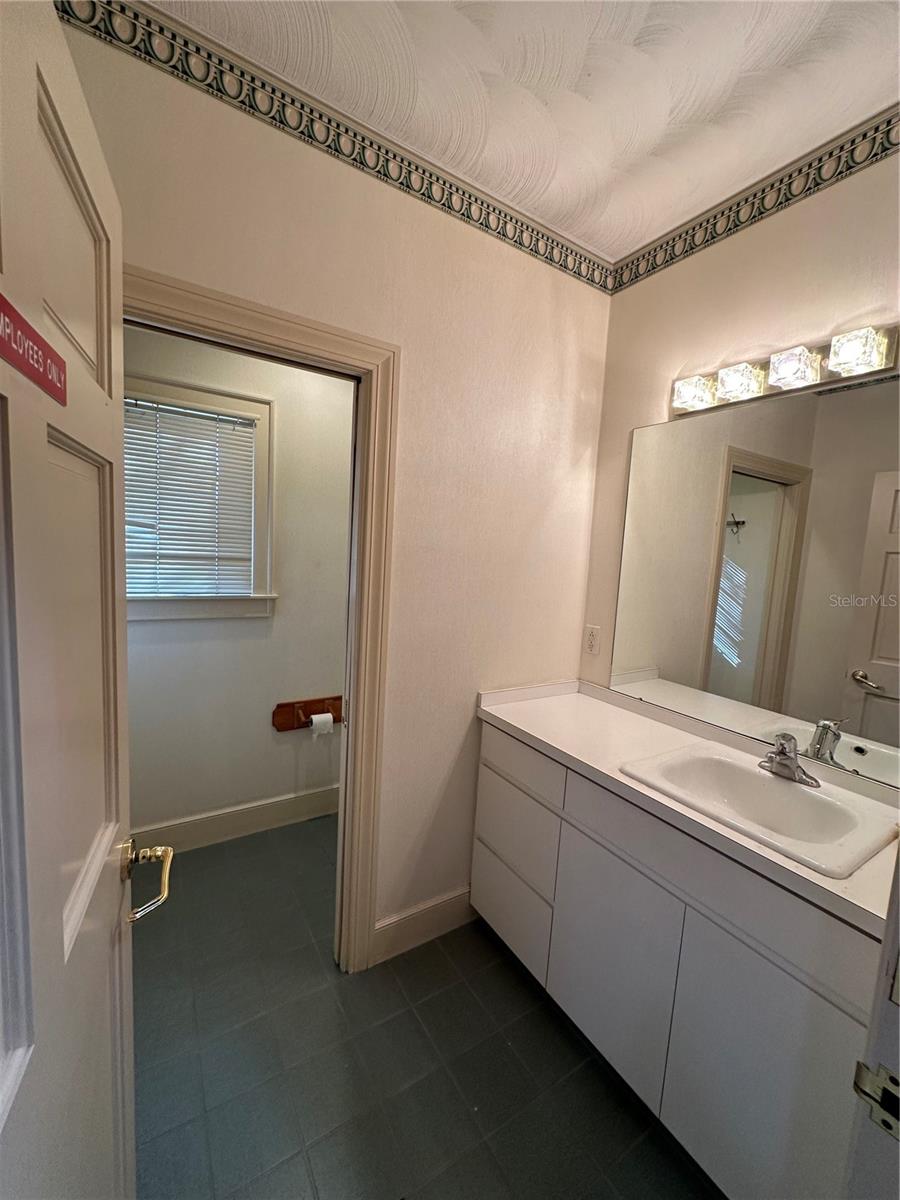 1005 Pinellas St Property Photo 22