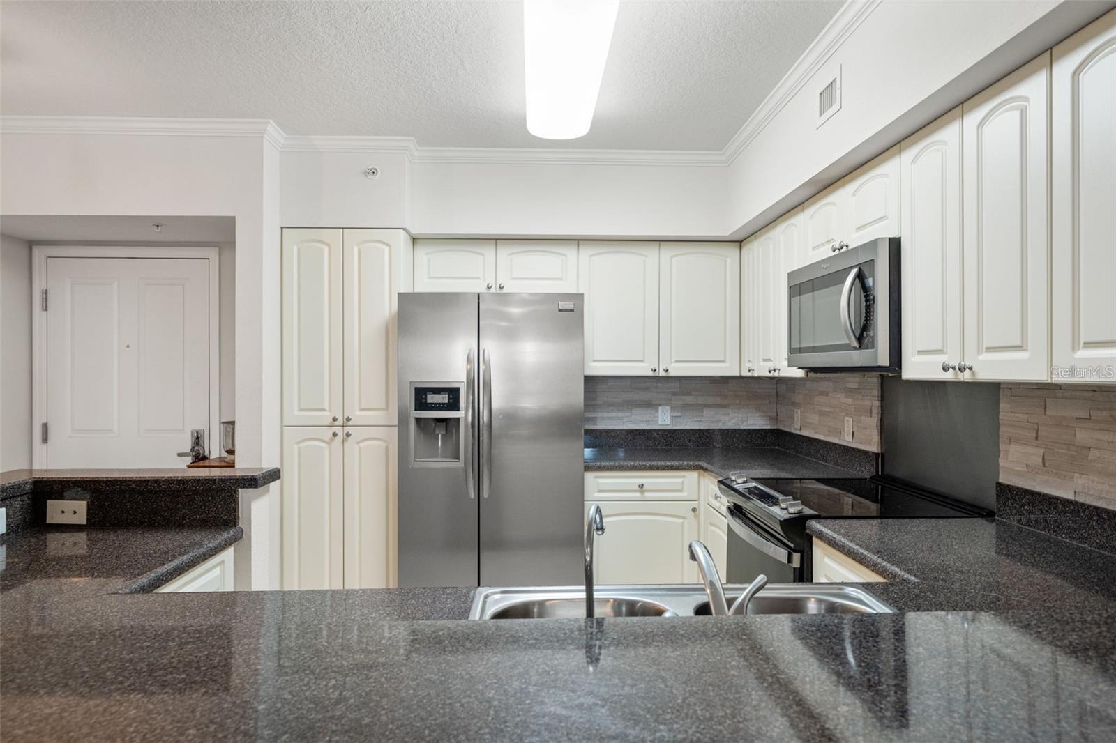 4516 Seagull Dr #614 Property Photo 8
