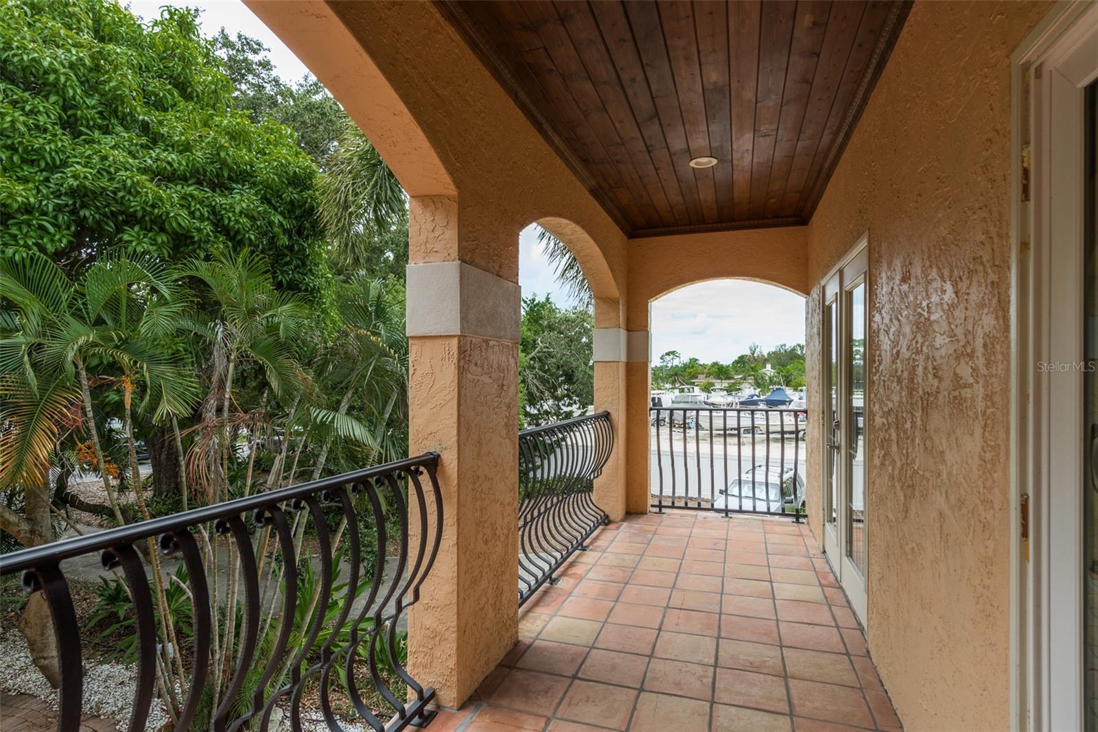 302 Shore Dr Property Photo 44
