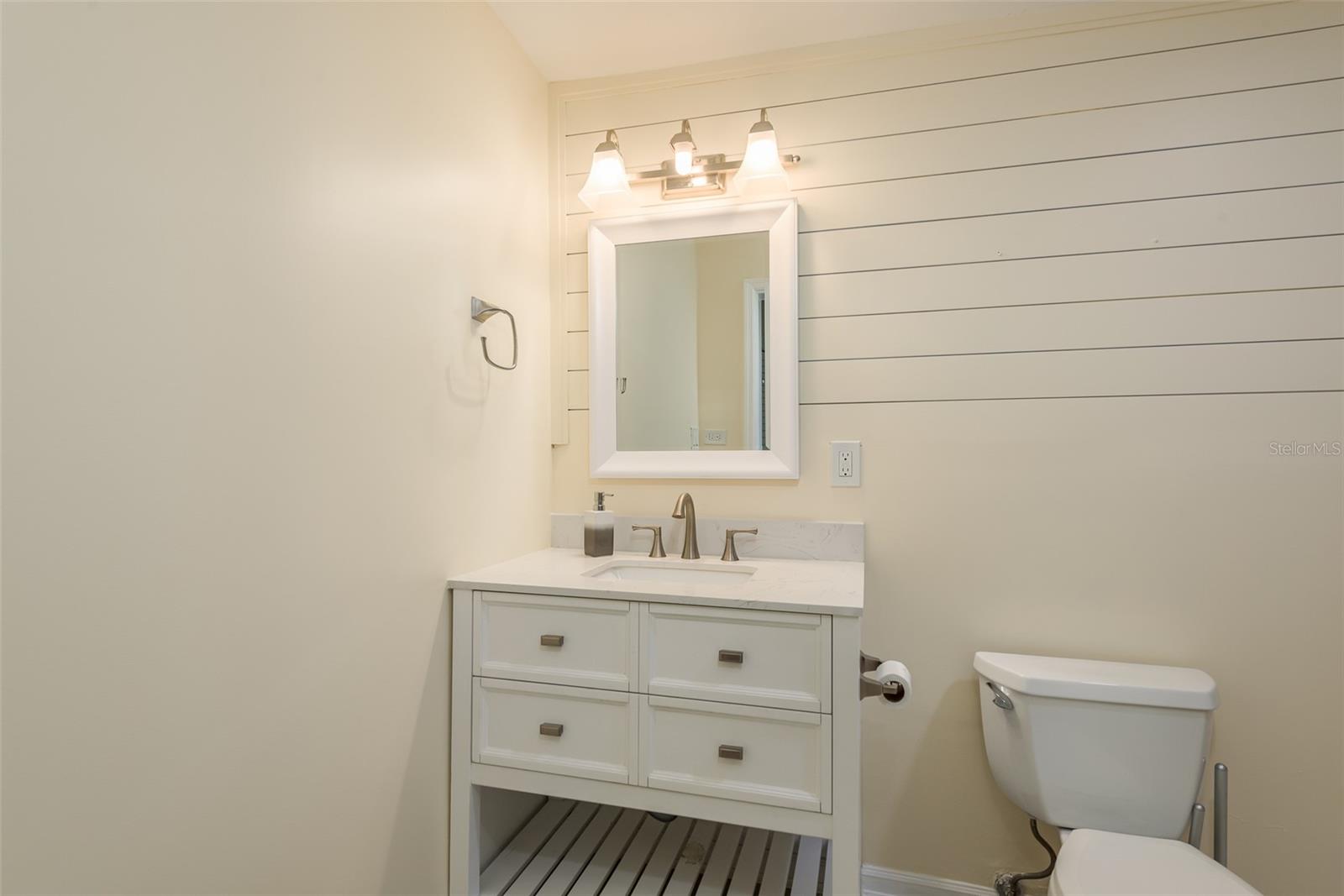 302 Shore Dr Property Photo 51