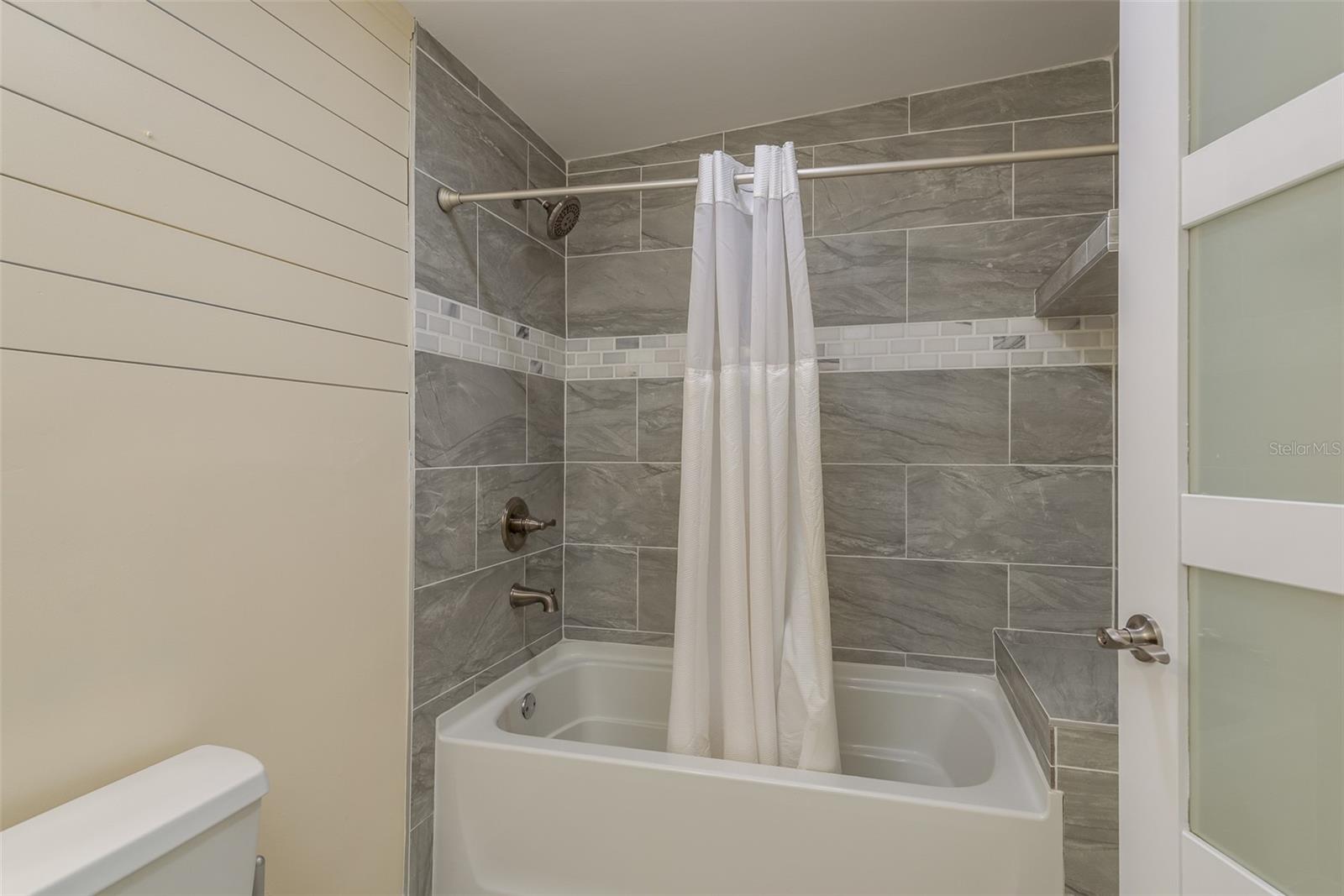 302 Shore Dr Property Photo 52