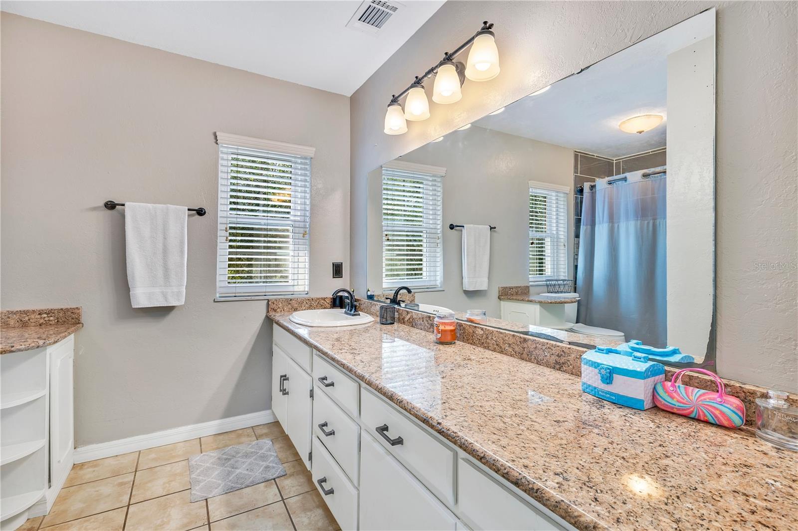 811 Fairlington Dr Property Photo 22