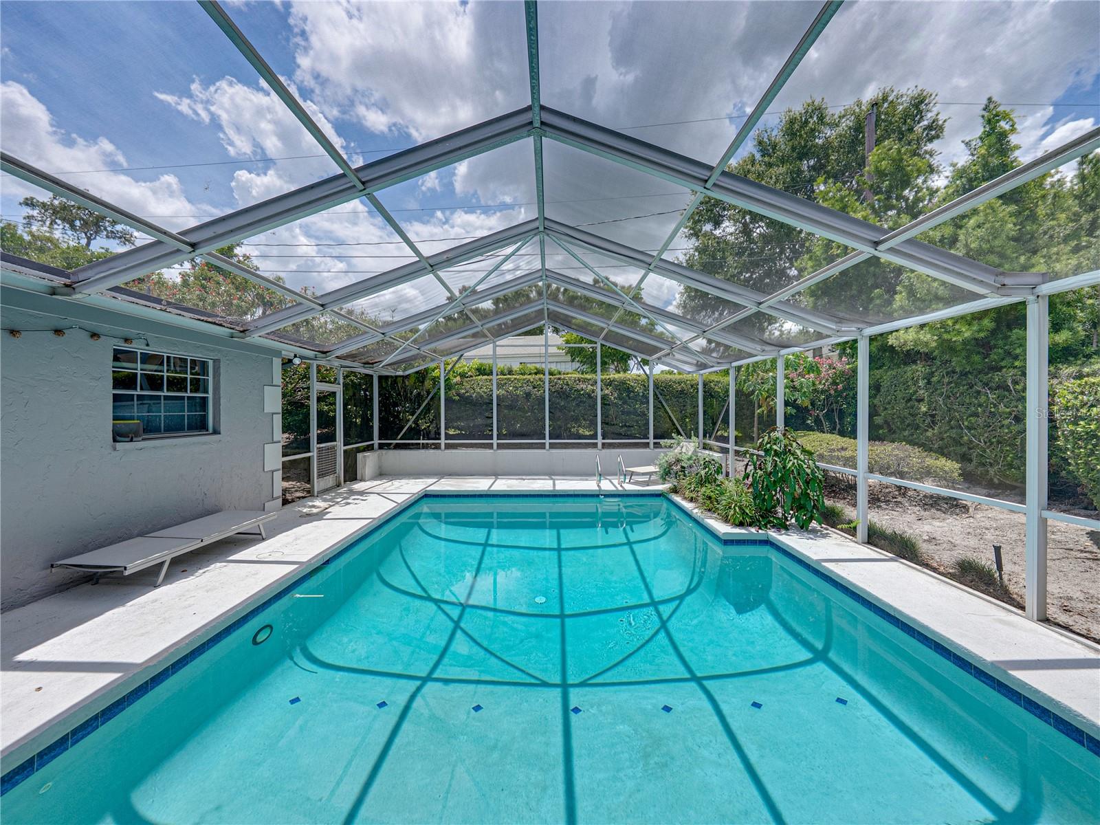 1249 Lake Point Dr Property Photo 4