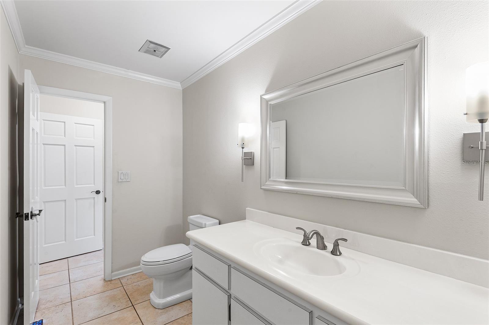 1249 Lake Point Dr Property Photo 37