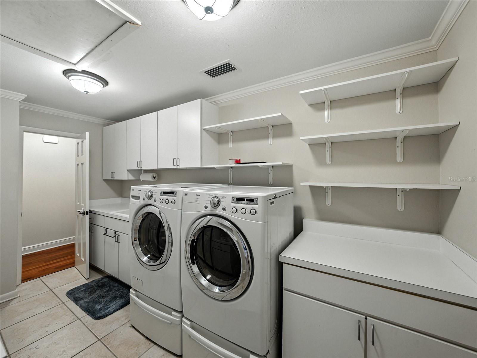 1249 Lake Point Dr Property Photo 64