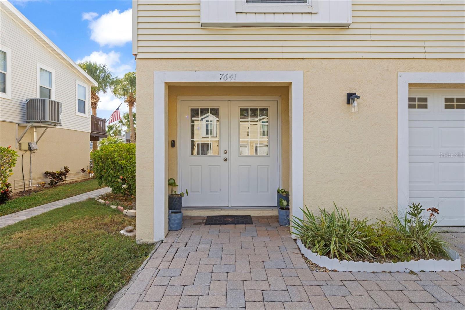 7641 Sailwinds Pass Property Photo 4