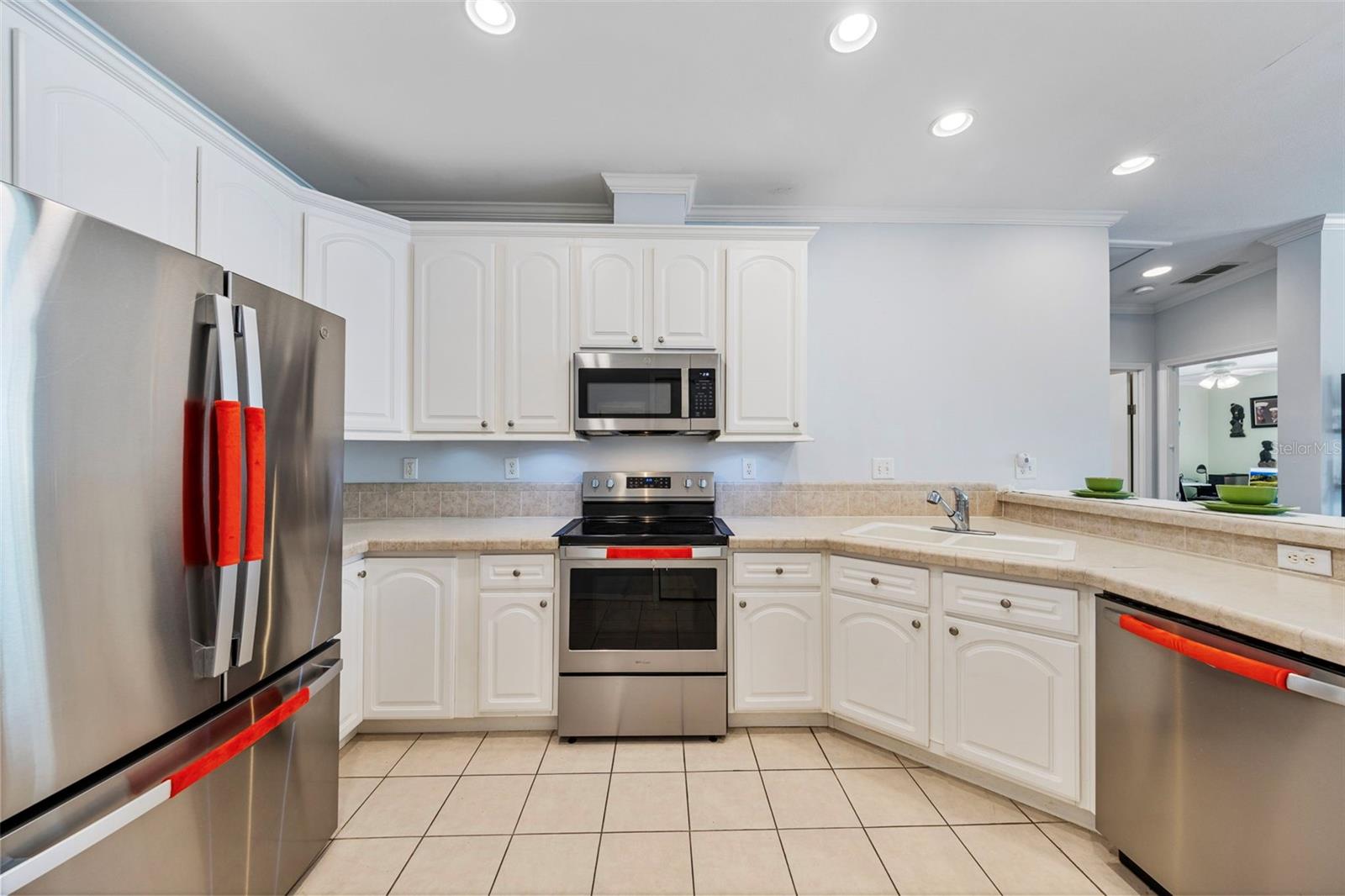 7641 Sailwinds Pass Property Photo 14