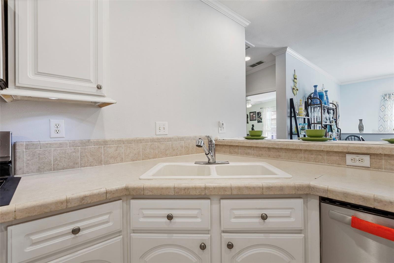 7641 Sailwinds Pass Property Photo 18