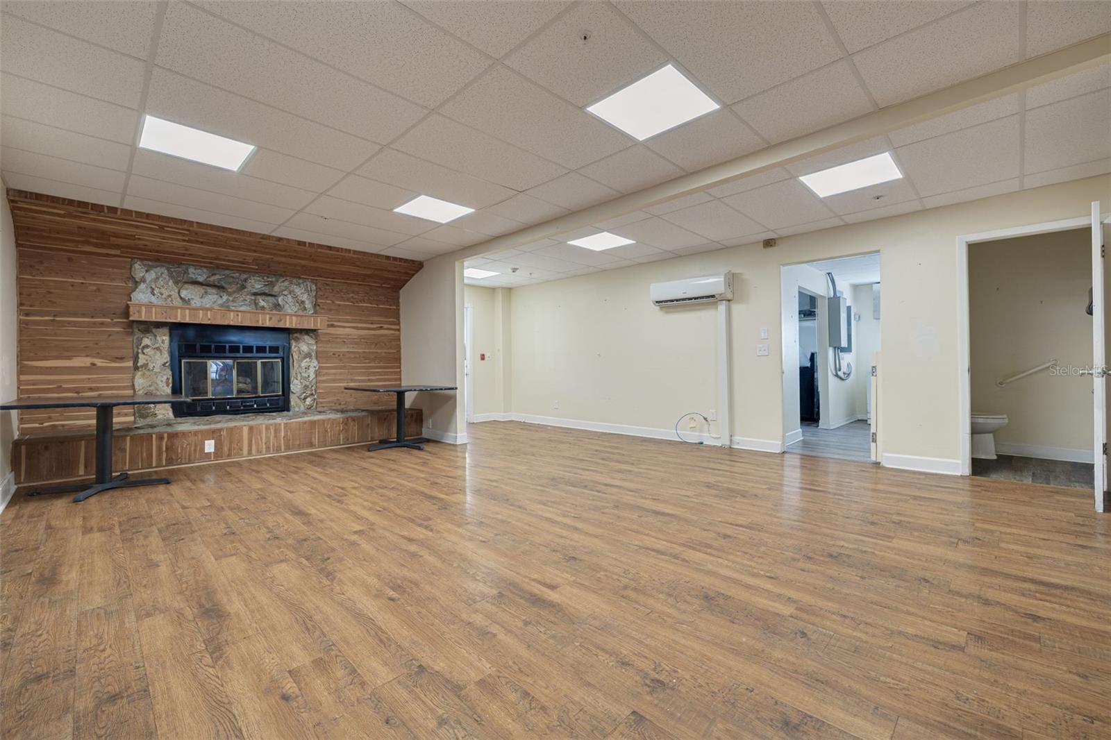 220 Scotland St Property Photo 11