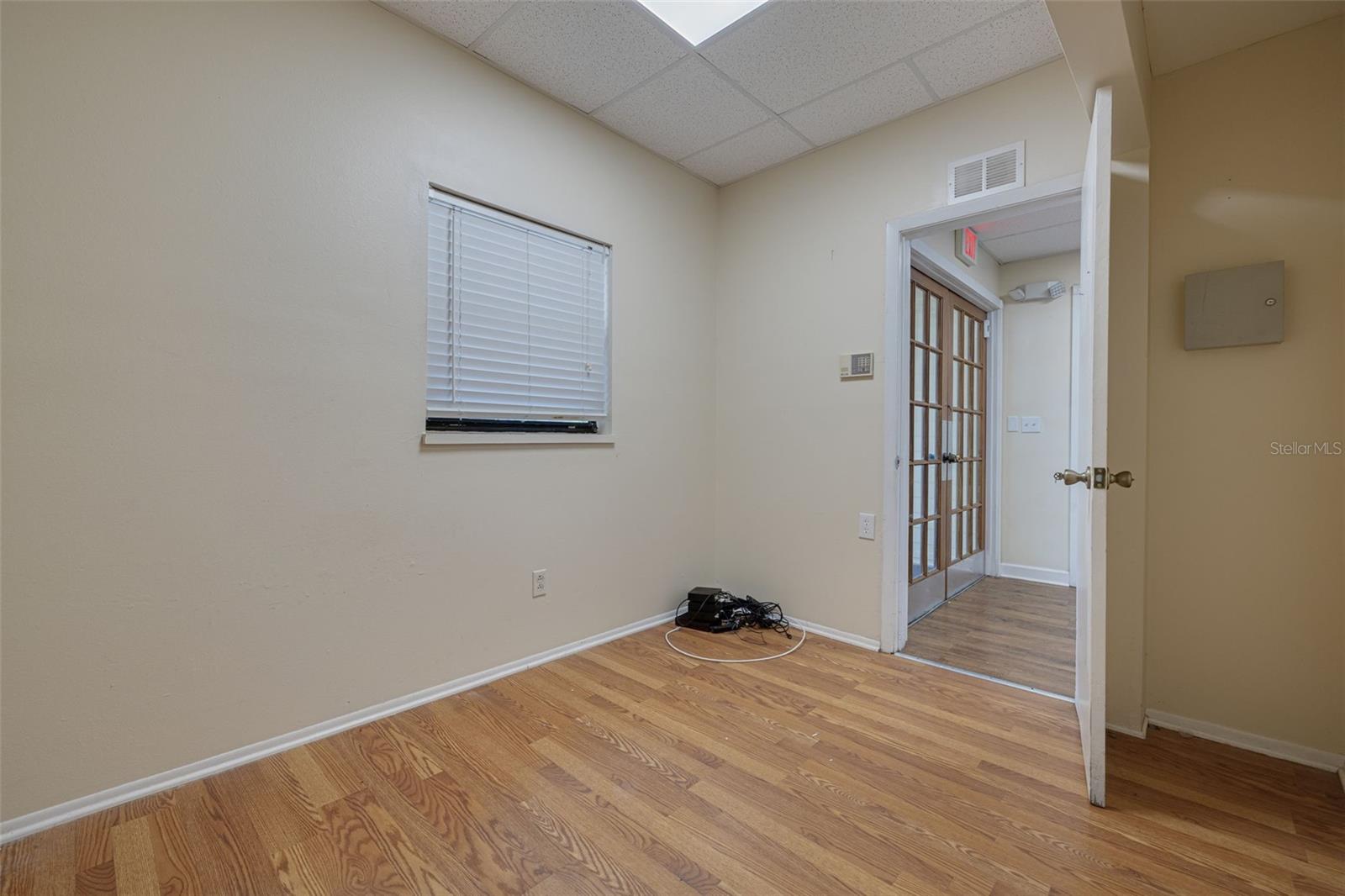 220 Scotland St Property Photo 20