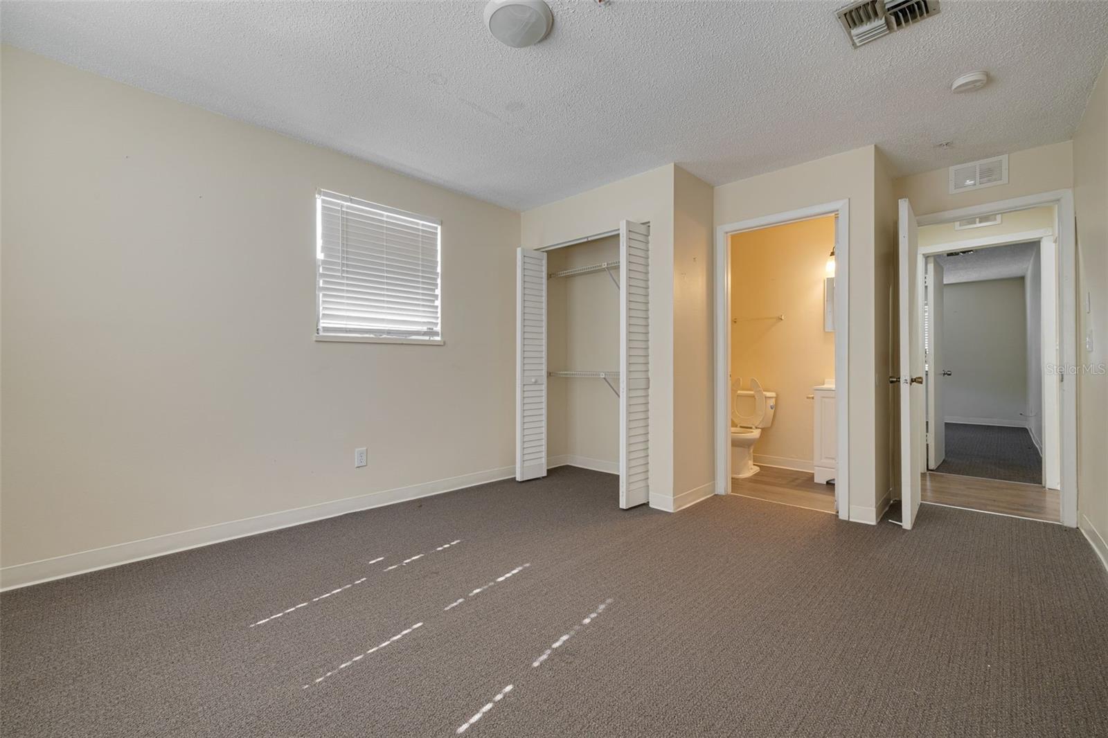 220 Scotland St Property Photo 28