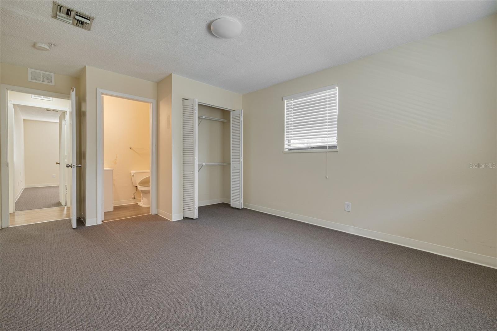 220 Scotland St Property Photo 30