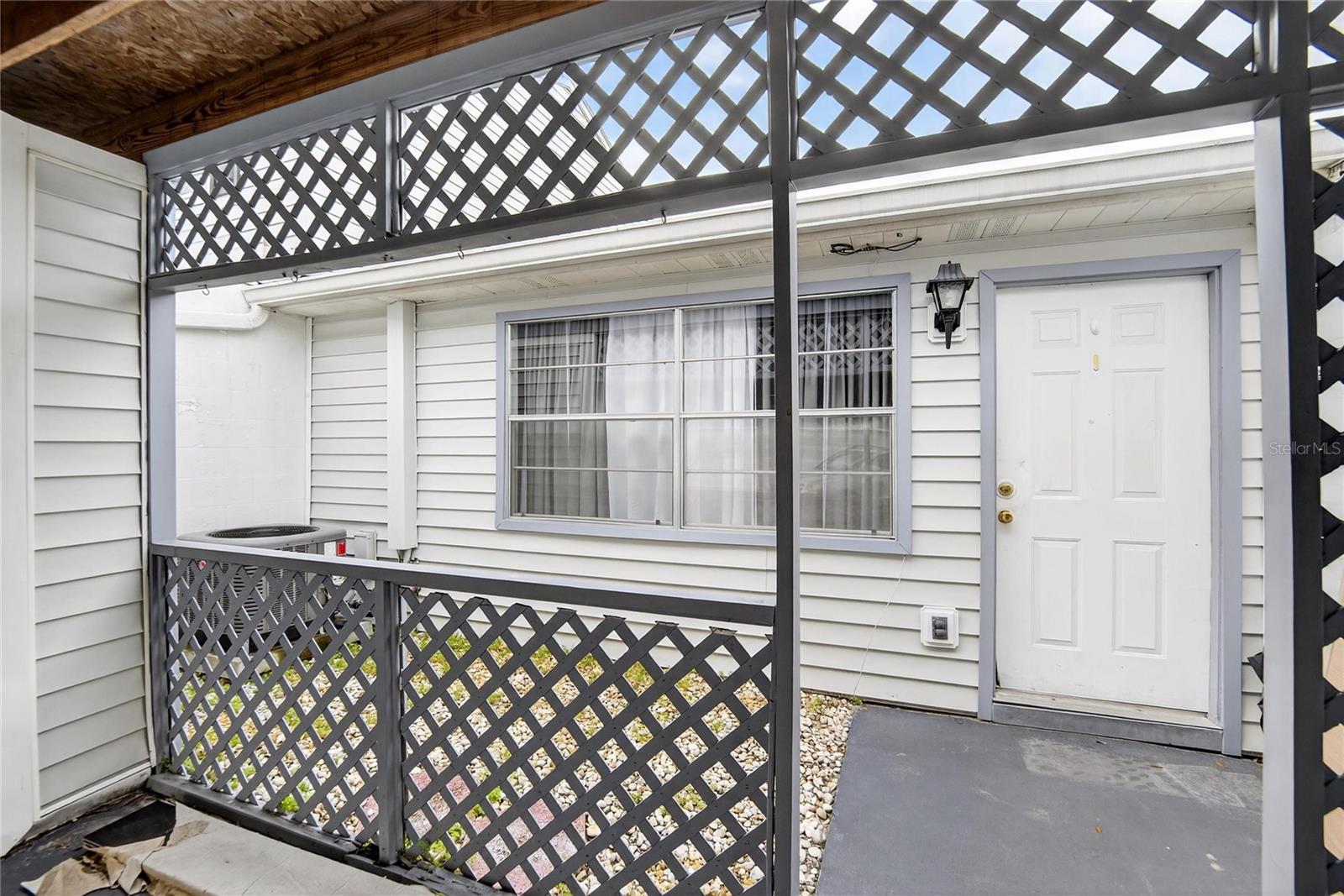 11920 Dietz Dr #11920 Property Photo 2
