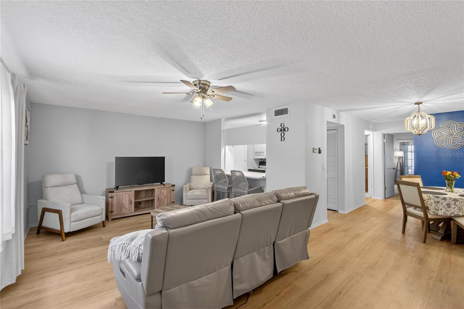 11920 Dietz Dr #11920 Property Photo 3