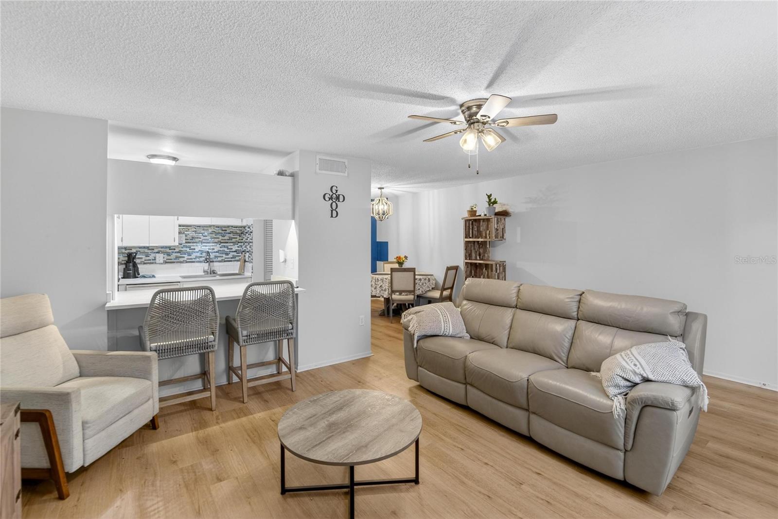 11920 Dietz Dr #11920 Property Photo 6