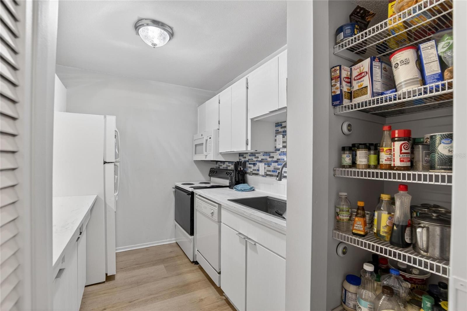 11920 Dietz Dr #11920 Property Photo 17