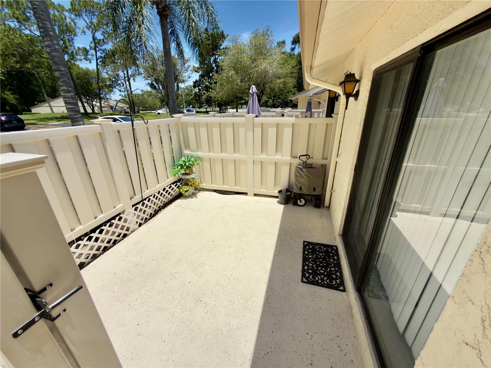 1333 Shady Pine Way #d Property Photo 27
