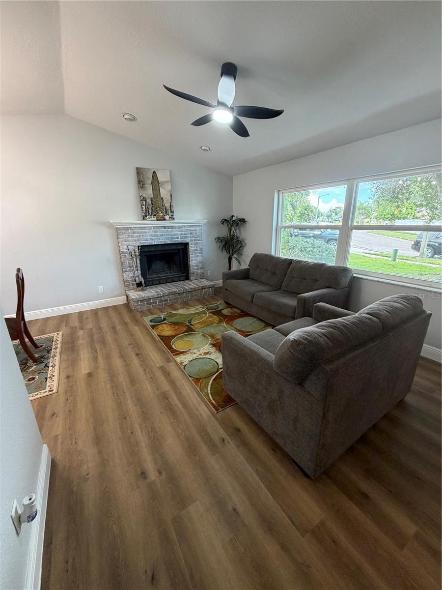 12195 71st Way Property Photo 11