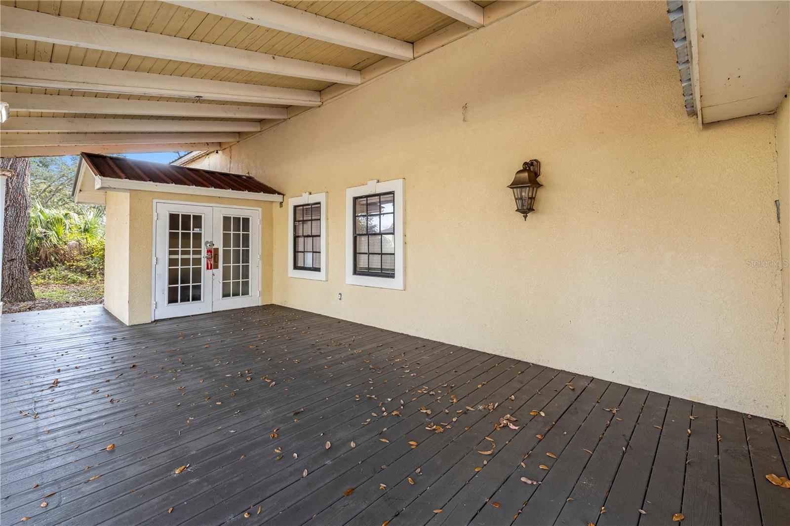 10511 Main St Property Photo 18
