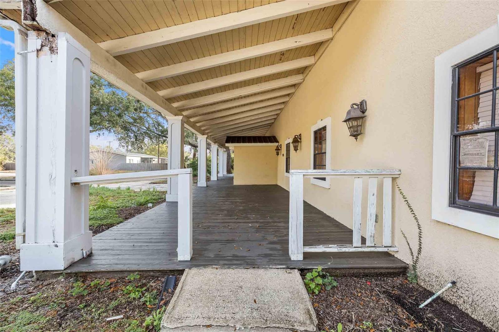 10511 Main St Property Photo 20