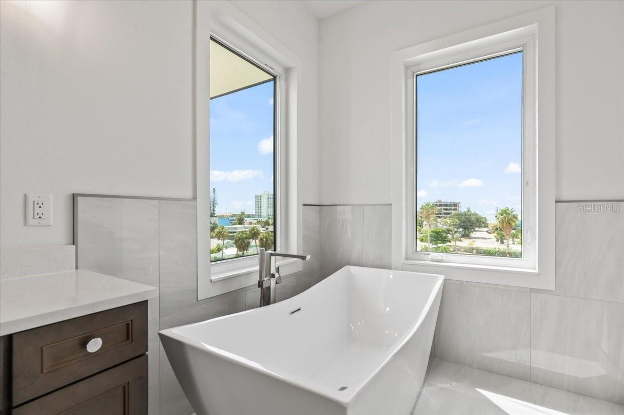 109 Punta Vista Drive Property Photo 32