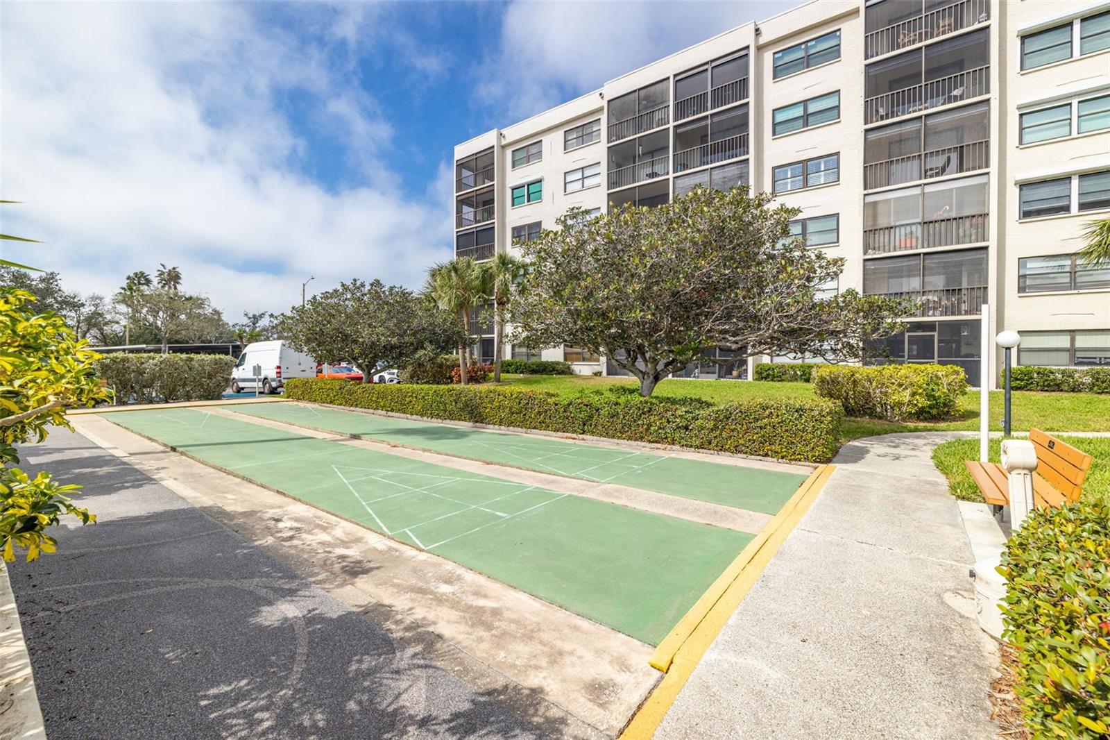 1316 Pasadena Ave S #204 Property Photo 30