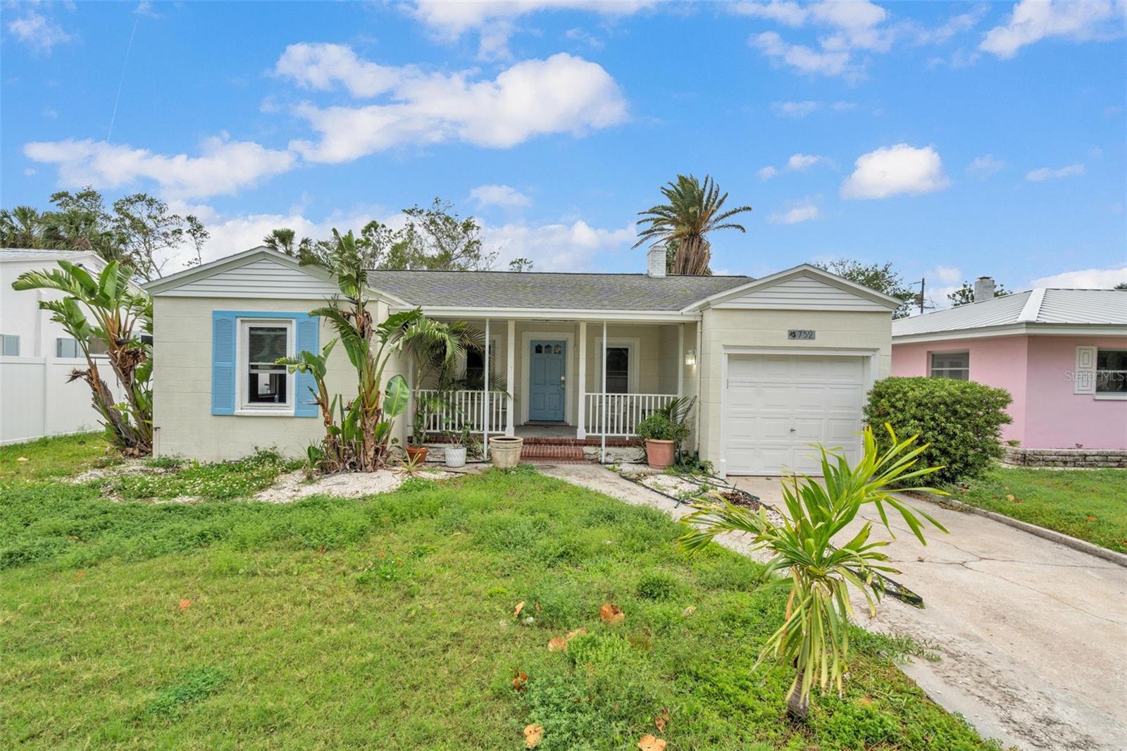 752 LANTANA AVE Property Photo 1