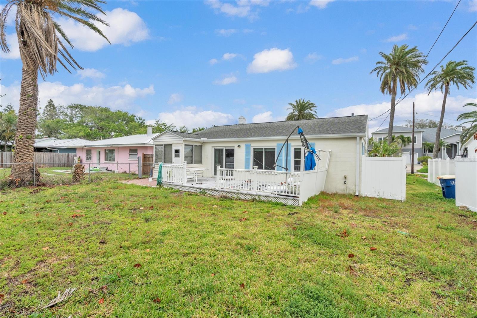 752 Lantana Ave Property Photo 4
