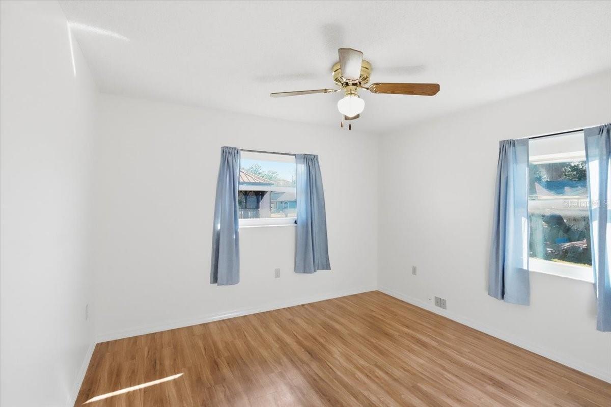 3002 S Rose Ave Property Photo 18