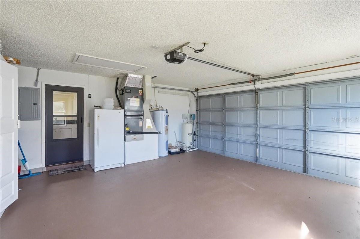 3002 S Rose Ave Property Photo 35