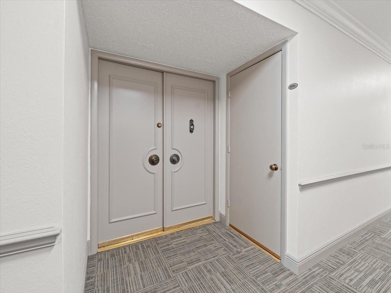 1400 Gulf Blvd #806 Property Photo 2