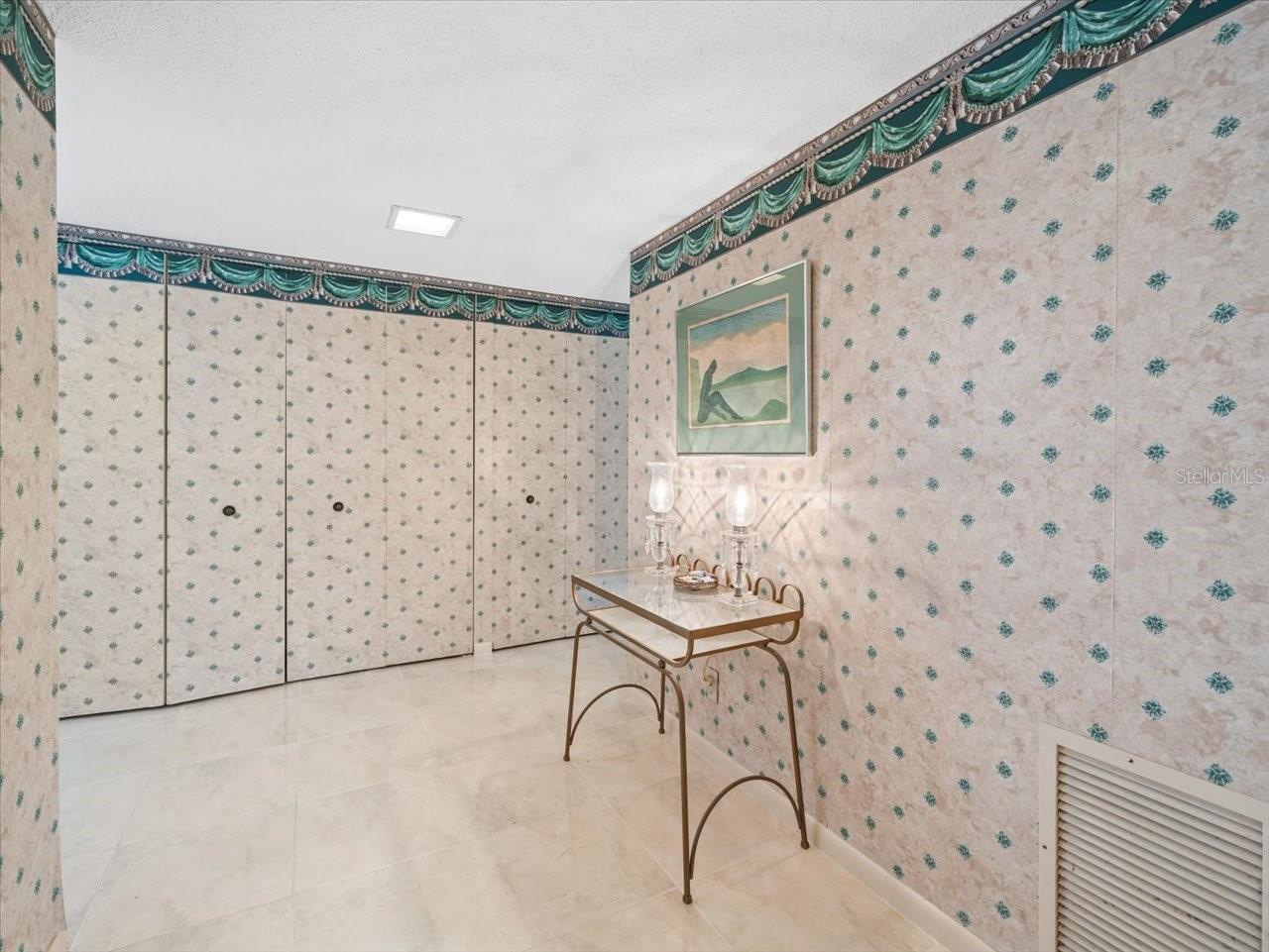 1400 Gulf Blvd #806 Property Photo 11