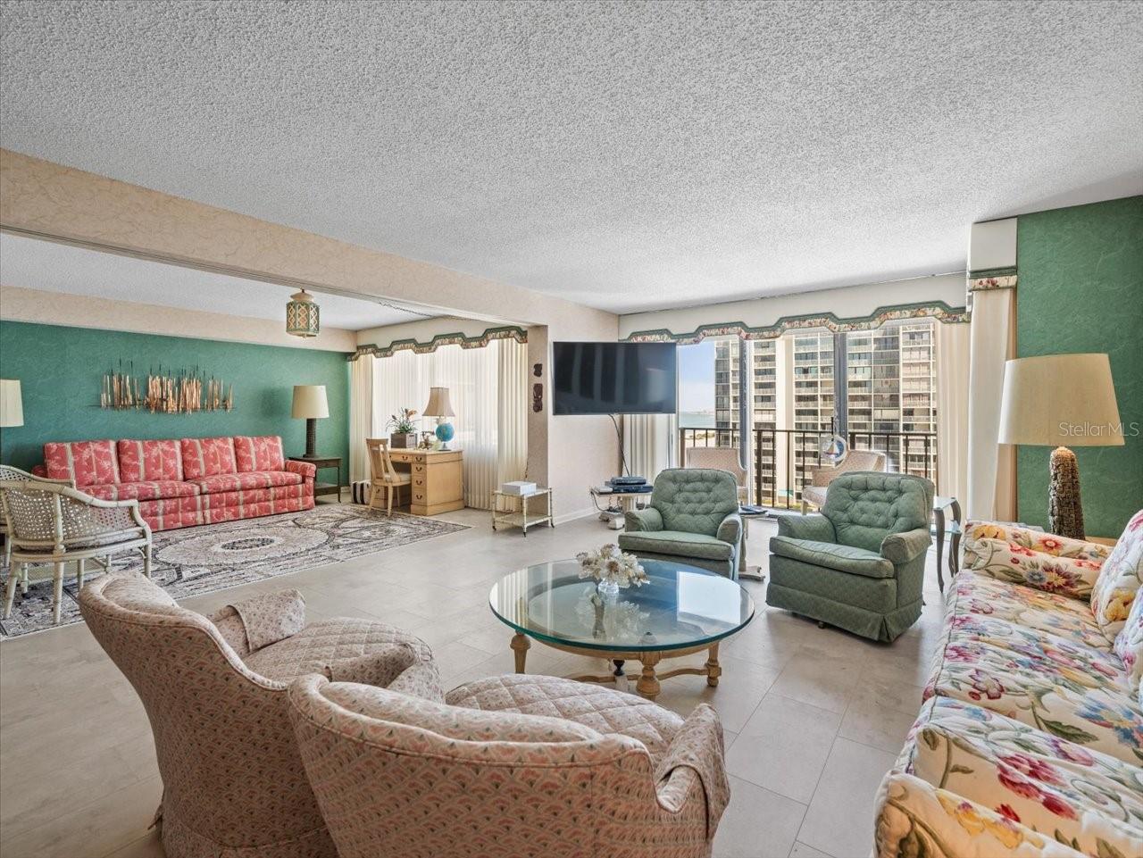 1400 Gulf Blvd #806 Property Photo 17