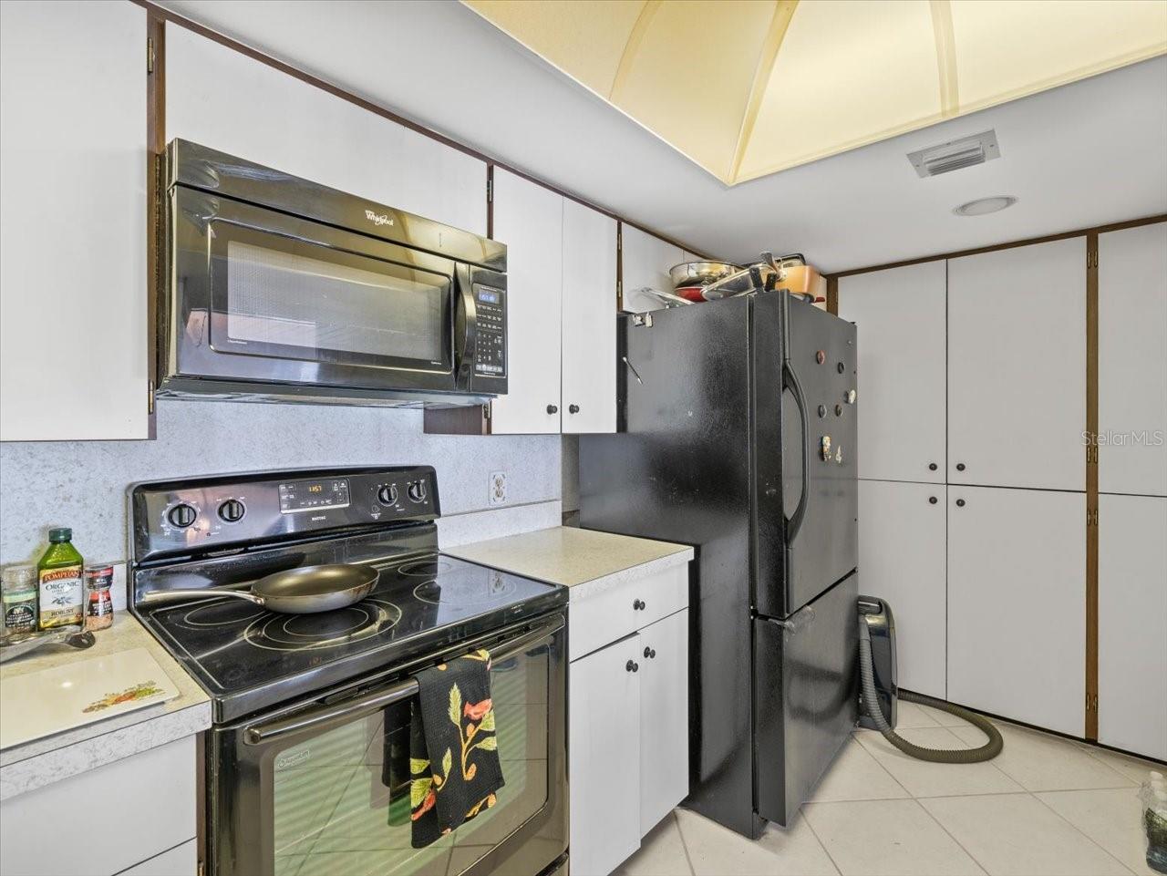 1400 Gulf Blvd #806 Property Photo 34