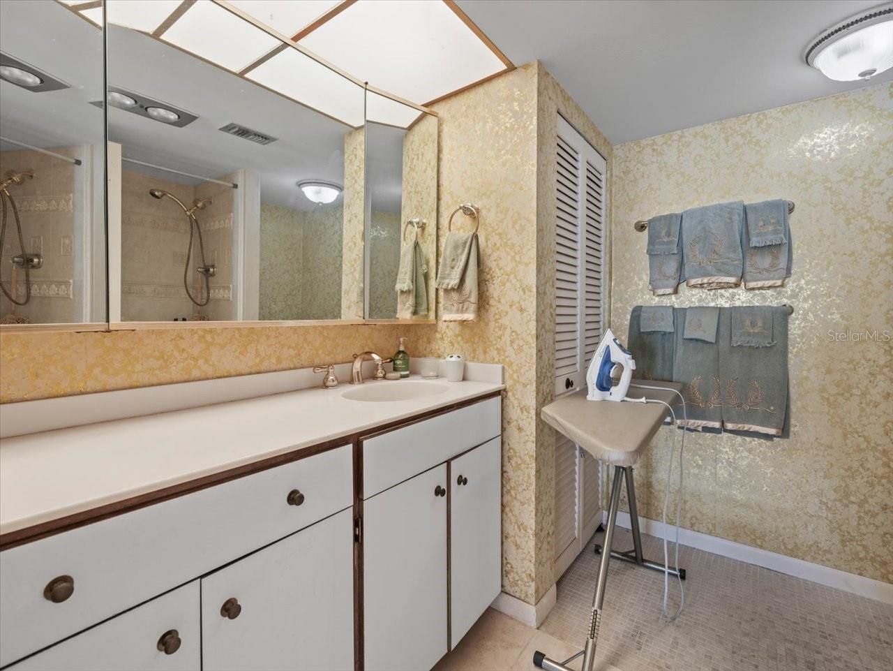 1400 Gulf Blvd #806 Property Photo 42